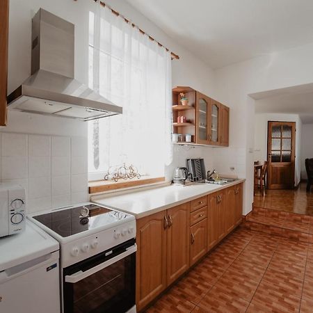 Apartmany U Lipy Хренско Экстерьер фото